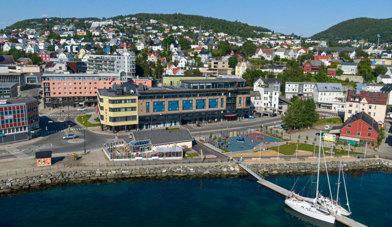 Thon Hotel Harstad Exterior foto