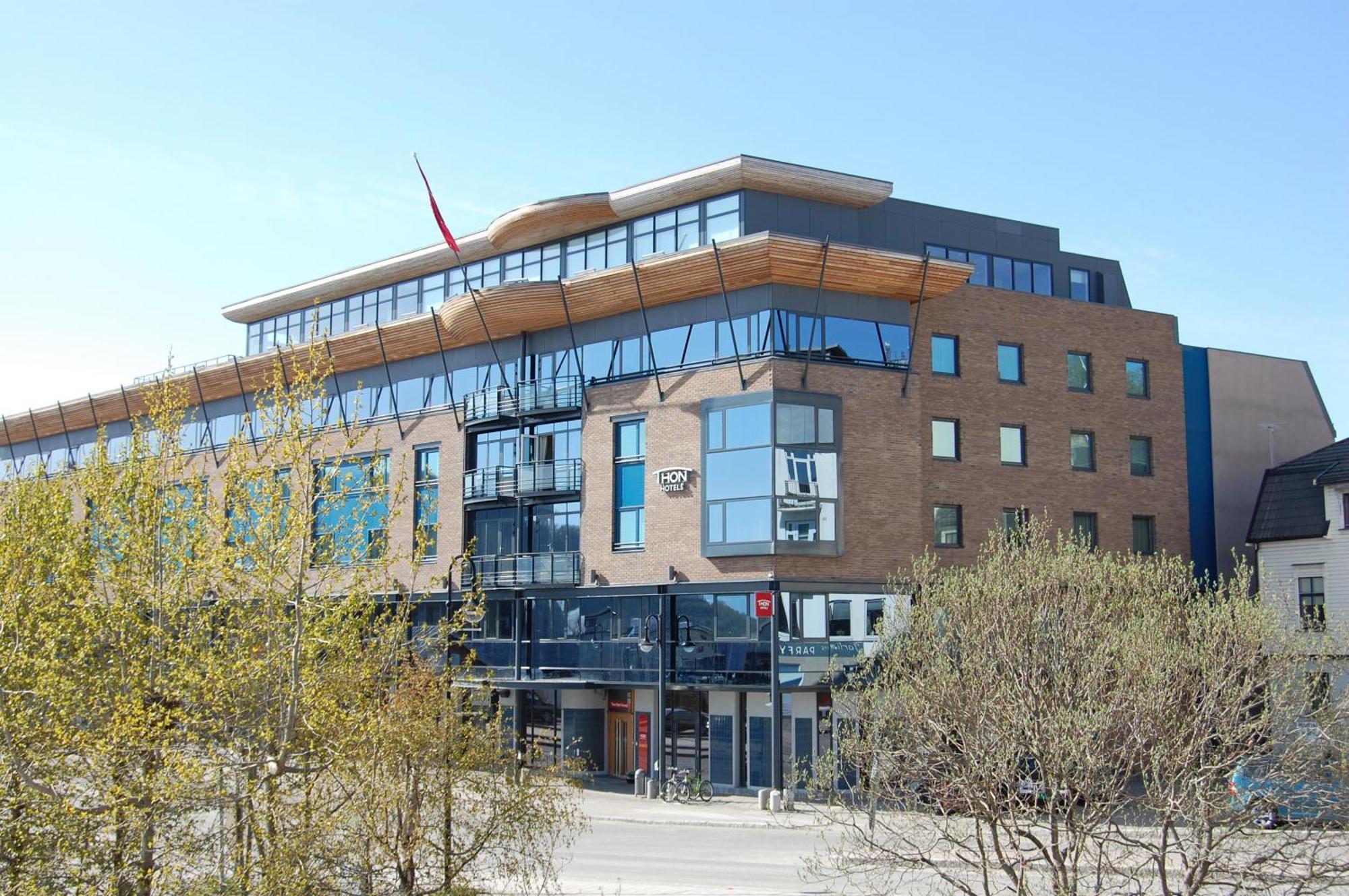 Thon Hotel Harstad Exterior foto